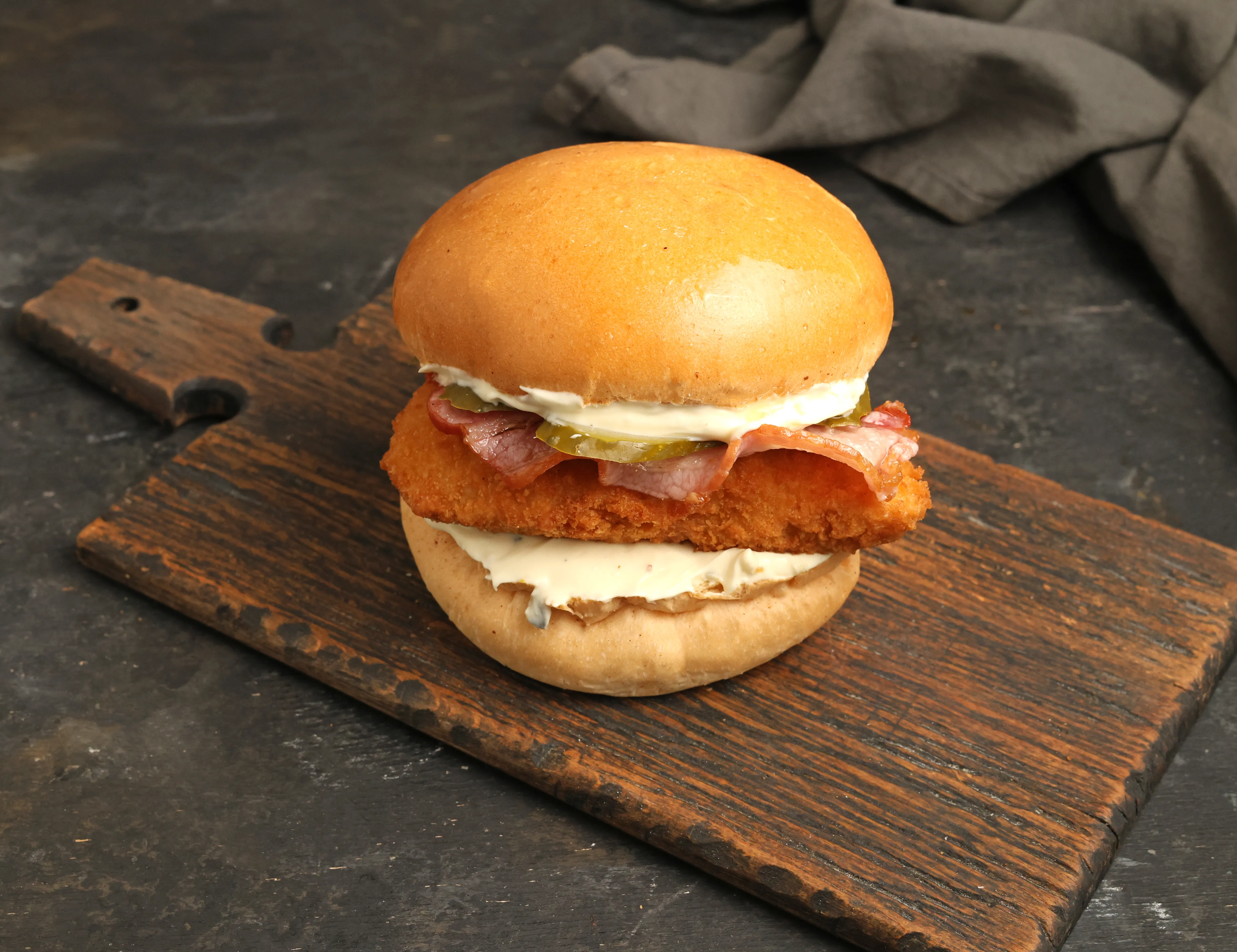 Burger-mc-crispy-smoke-and-bacon